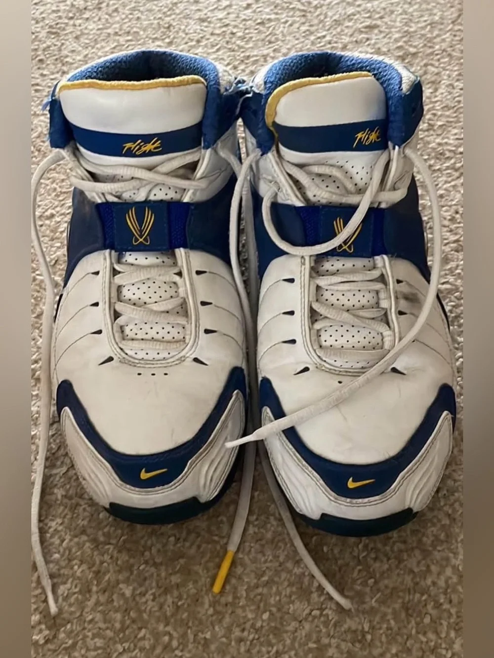 Nike Shox VC 5 Vince Carter White Blue Gold Men’s Size 8.5 Basketball Shoes